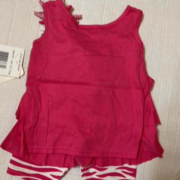 Girls 2 piece set. 6-9 months - Picture 4 of 12